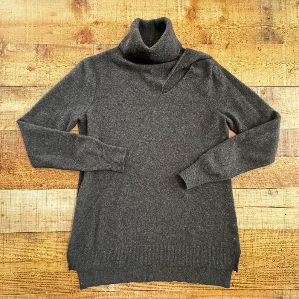 LUSSO 100%Cashmere Turtleneck Sweater with Shoulder Cutout SMALL Charcoal Gray